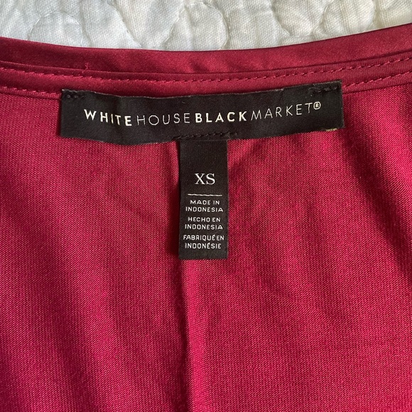 White House Black Market Power Tee in Sangria- Size XS - Picture 4 of 4